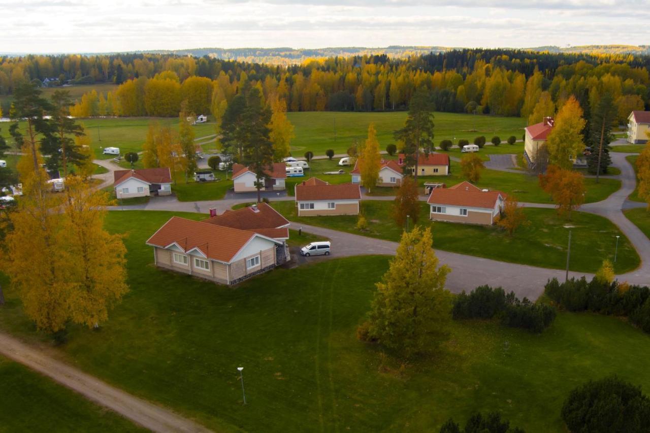 Ik Hotel & Camping Кеуруу Экстерьер фото
