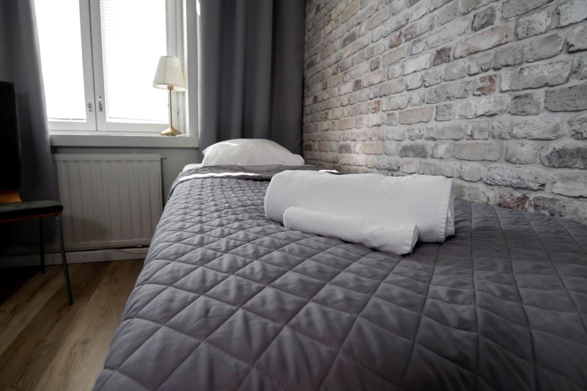 Ik Hotel & Camping Кеуруу Номер фото