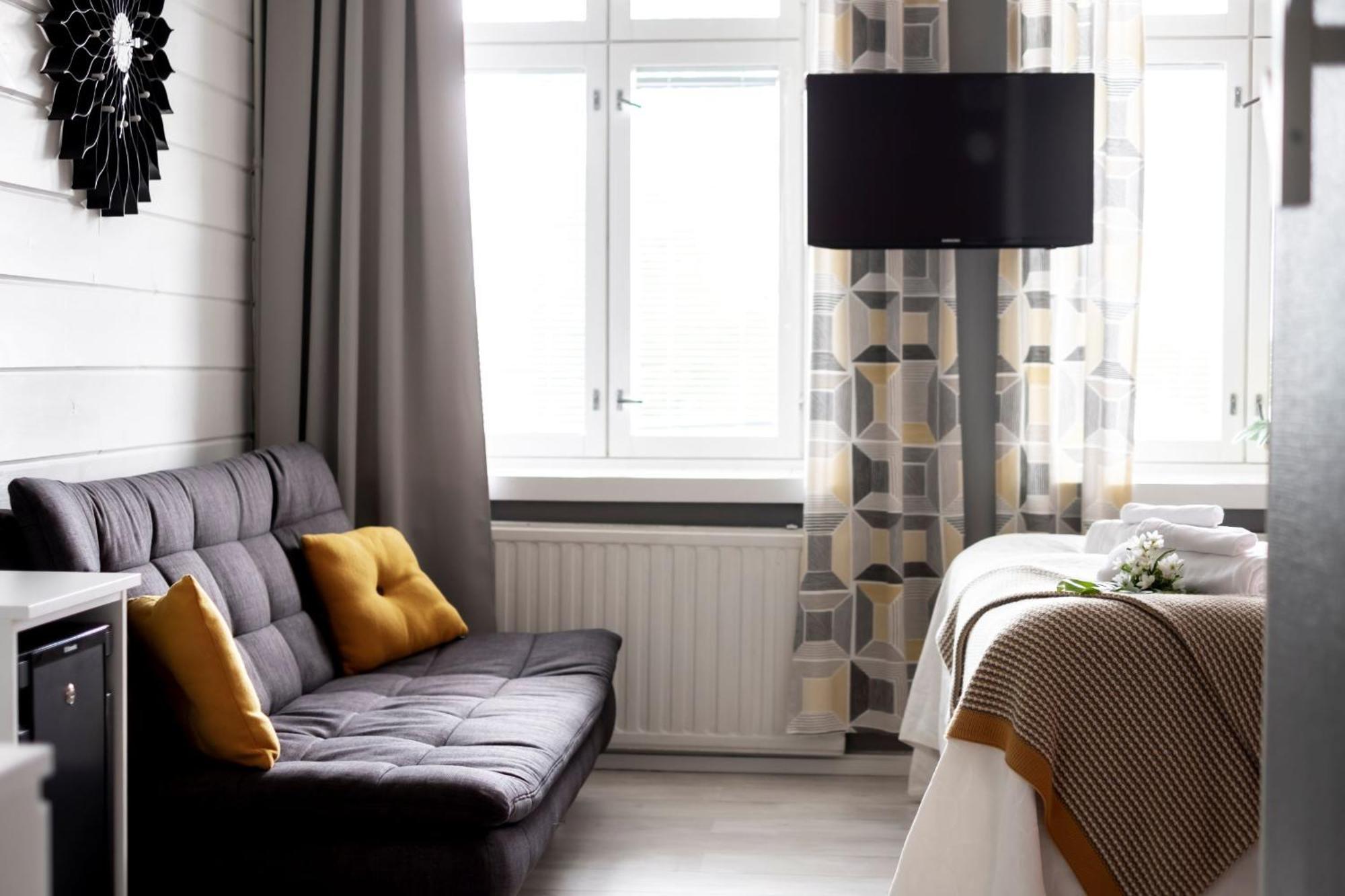 Ik Hotel & Camping Кеуруу Номер фото