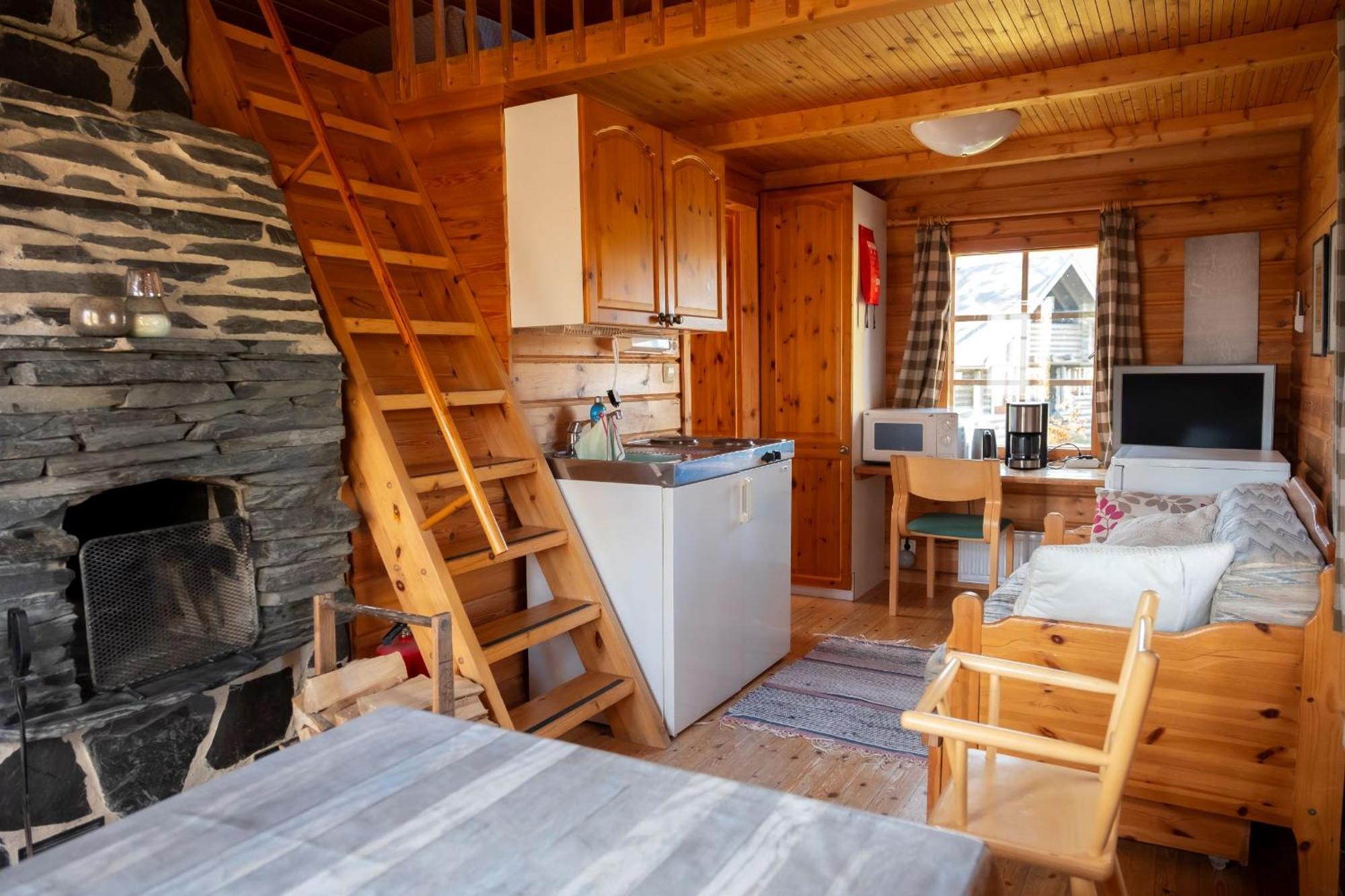 Ik Hotel & Camping Кеуруу Номер фото