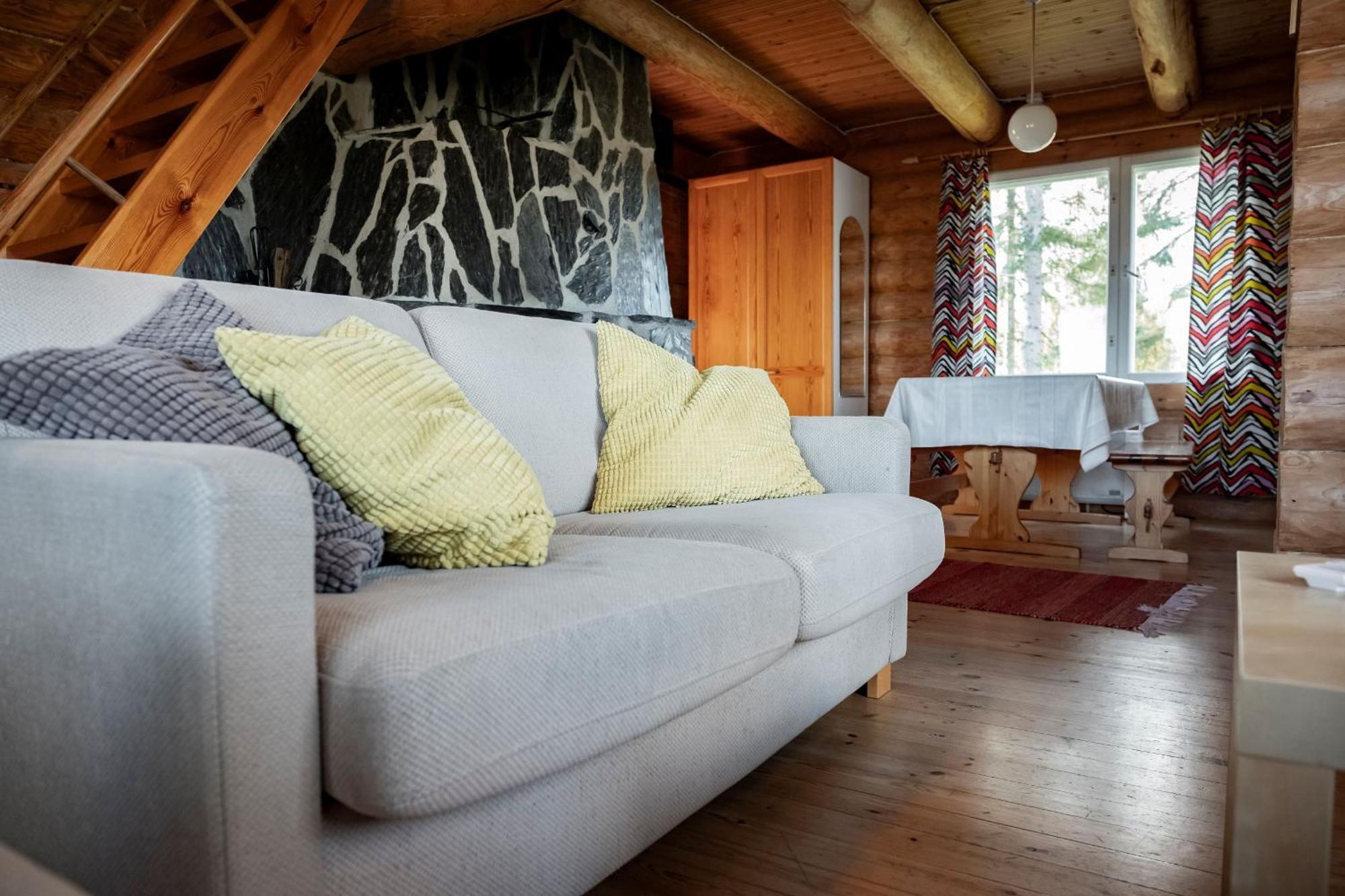 Ik Hotel & Camping Кеуруу Номер фото