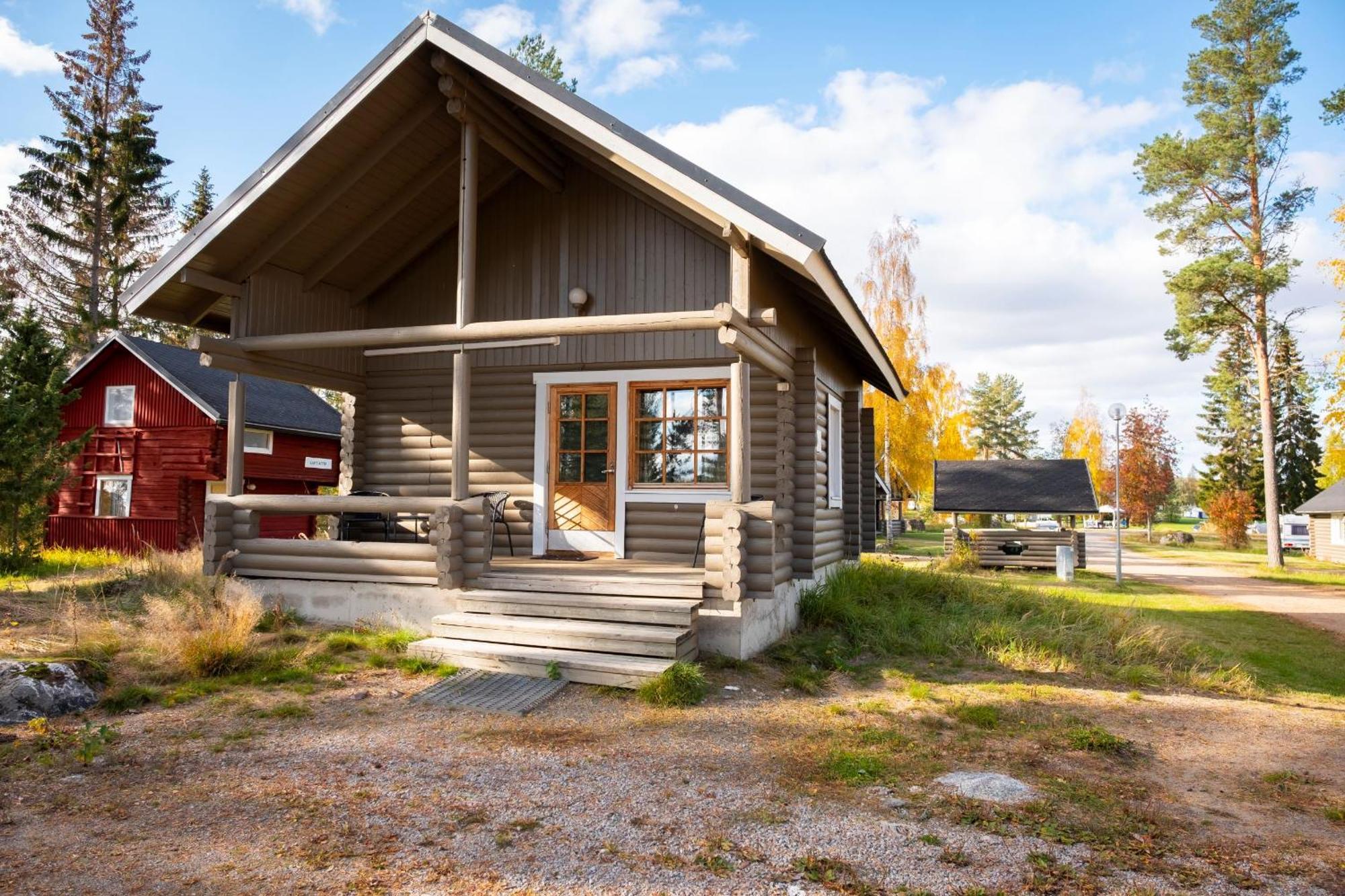 Ik Hotel & Camping Кеуруу Номер фото