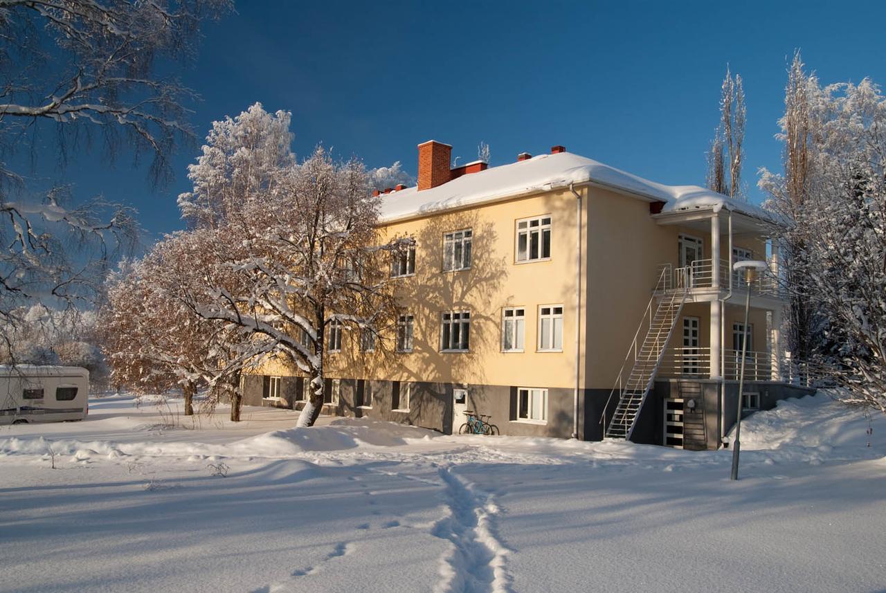 Ik Hotel & Camping Кеуруу Экстерьер фото